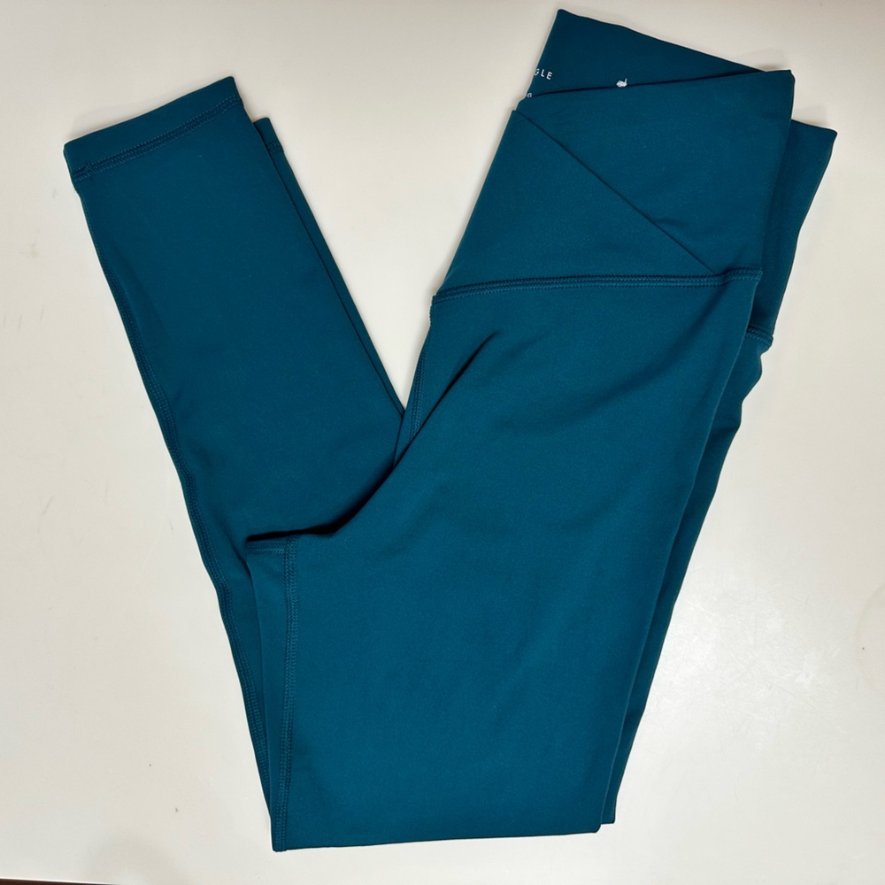 AMERICAN EAGLE THE LIGHTWEIGHT EVERYTHING LEGGING - 7/8 length (M)